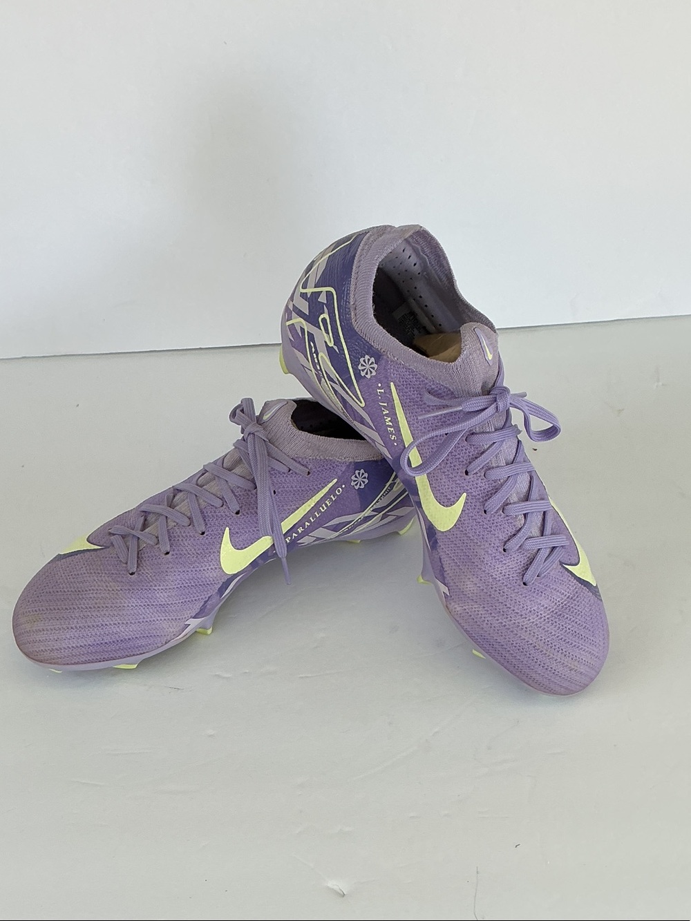 Nike Zoom Mercurial vapor 16 Lavender soccer cleats with Pale Yellow Swoosh